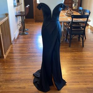Black Ashley Lauren Gown size 6